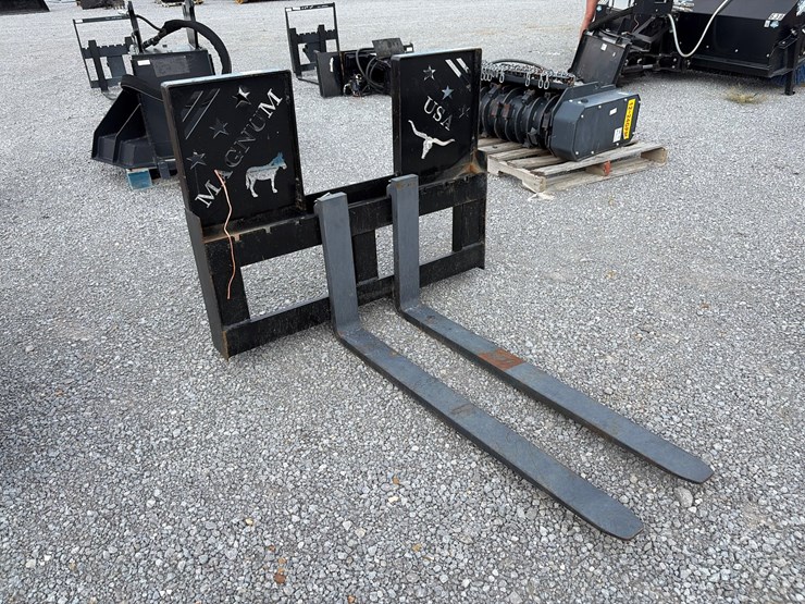 #419-•-magnum-usa-pallet-forks-image-3