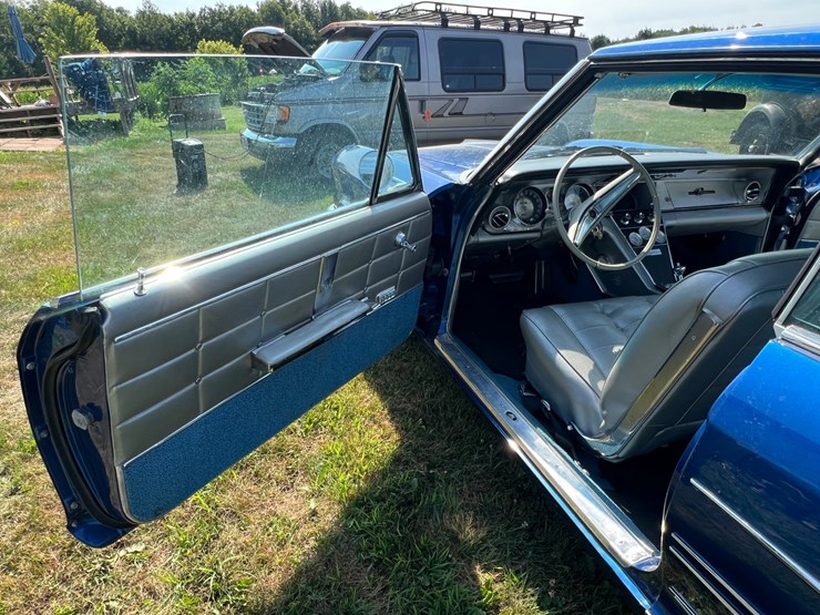 #100-•-1963-buick-riviera-wildcat-445-(no-title)-image-9
