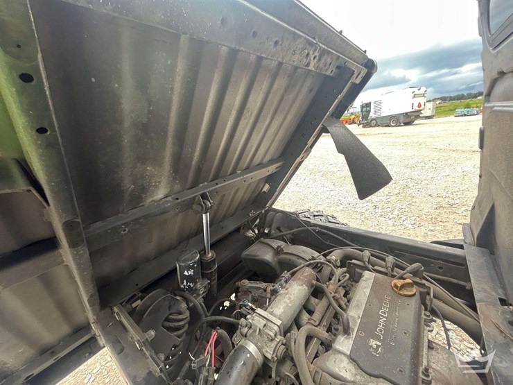 2019-john-deere-2-image-9