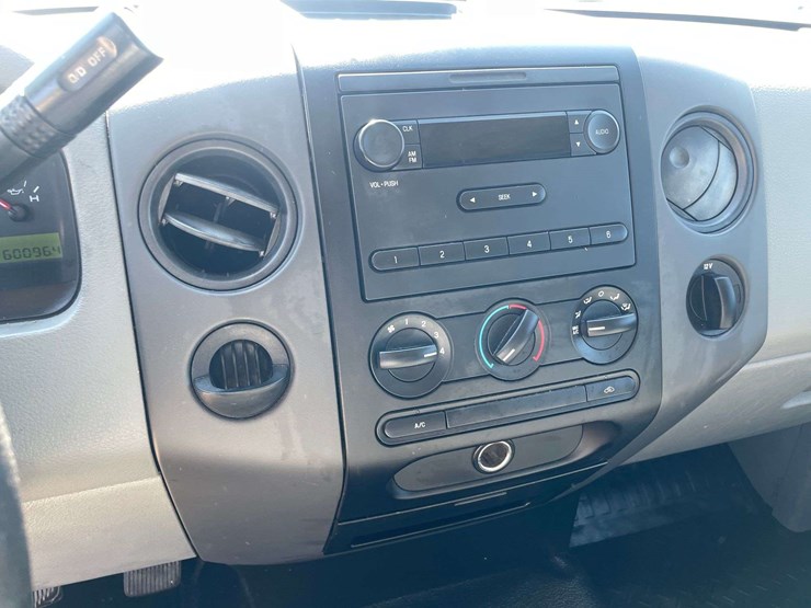 2008-ford-f150-xl-image-13