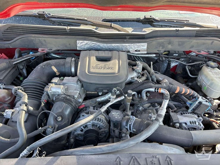 2016-chevrolet-c3500-image-12