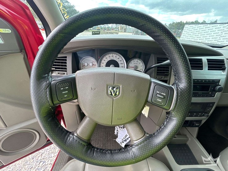 2004-dodge-durango-image-14