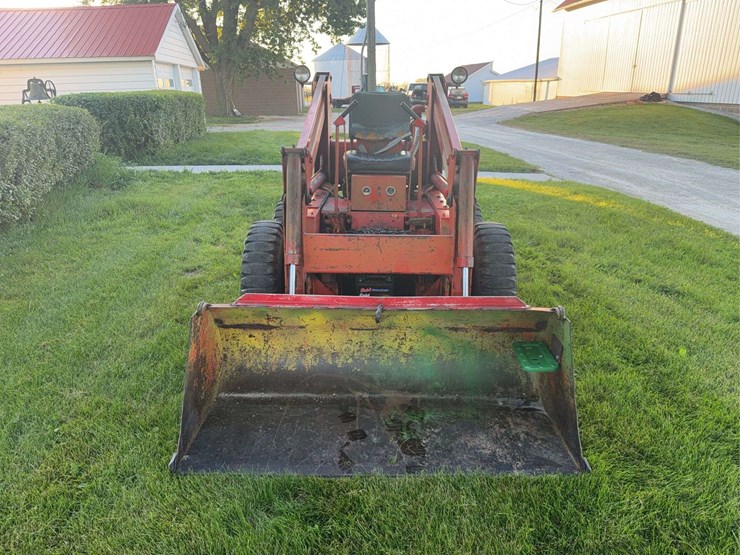 gehl-l3030-skid-steer-image-8