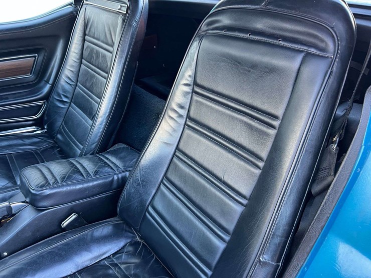 1975-chevrolet-corvette-stingray-(64,061-miles)-image-28