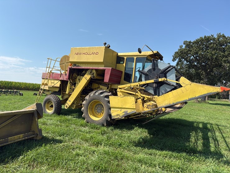 new-holland-972-image-3