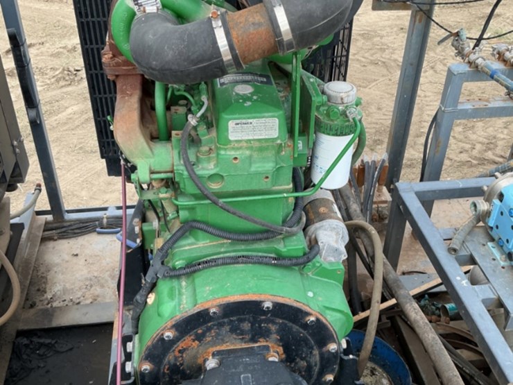 2014-john-deere-4045t-image-22