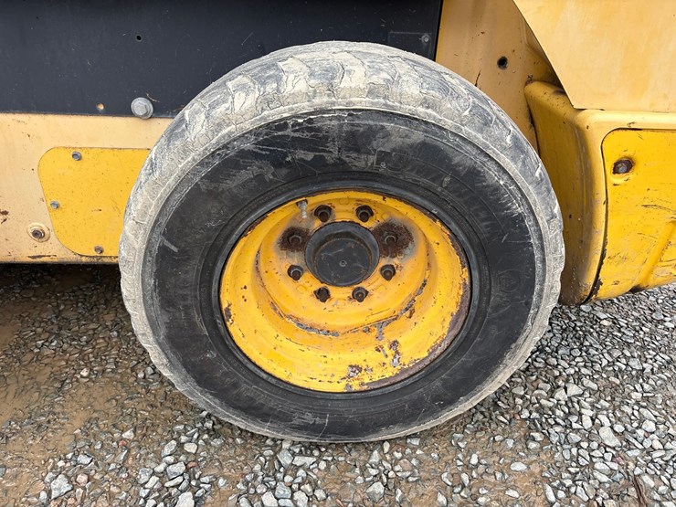 2019-new-holland-l228-image-65