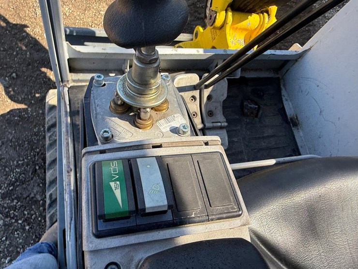 2017-wacker-neuson-ez38-image-25