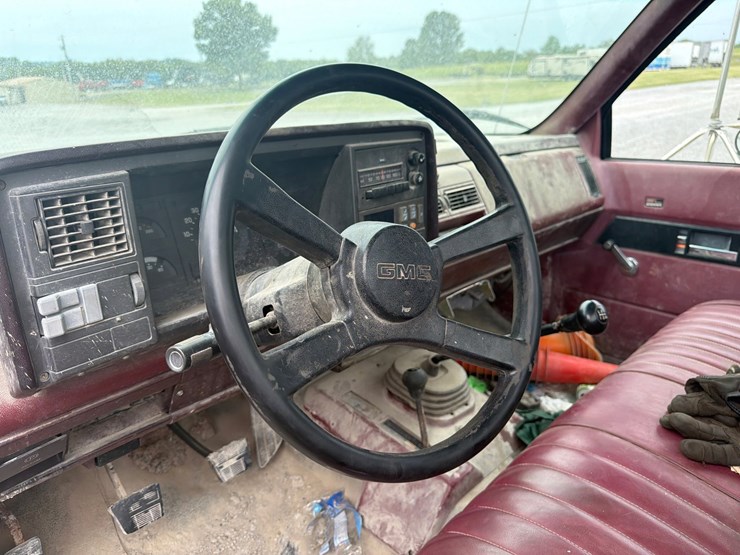 #255-•-1990-gmc-sierra-sl-flatbed-truck-image-17
