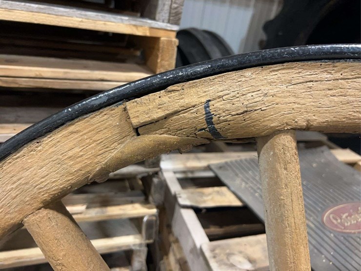 (4)-wooden-wagon-wheels-image-13