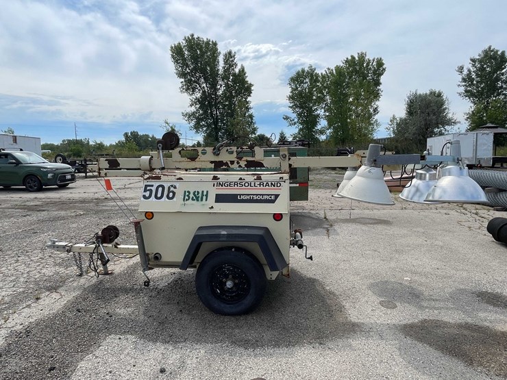 #10539-•-ingersoll-rand-portable-light-trailer-image-5