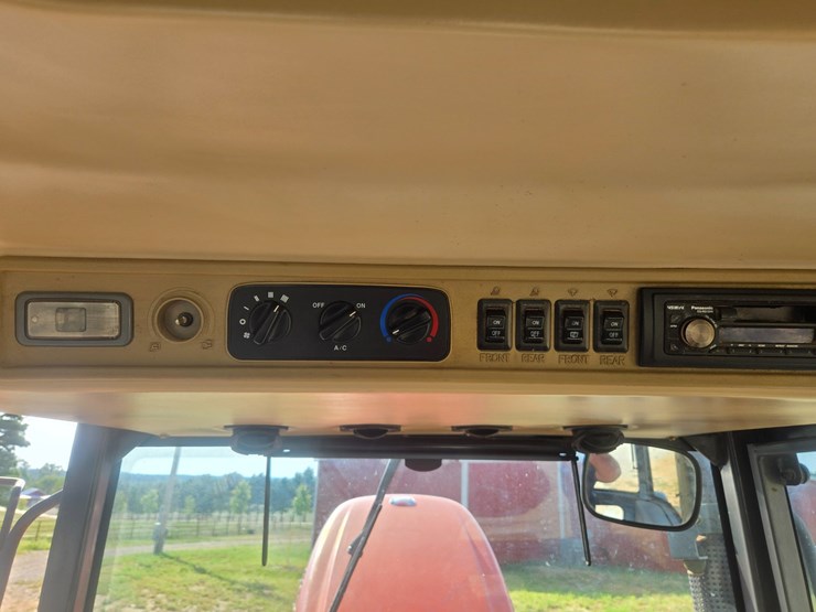 kioti-dk65s-image-34