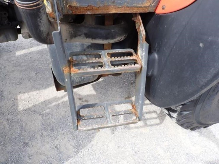 2019-kubota-m4-071-image-39