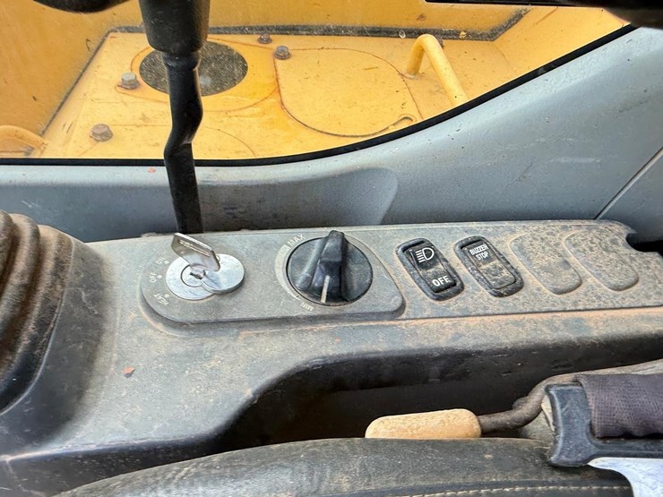 2009-komatsu-pc78mr-6-image-23