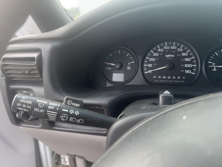 2000-chevrolet-venture-image-17