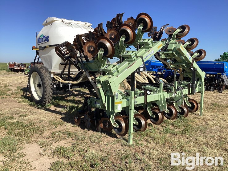 2023-orthman-840-204-12r30-strip-till-machine-w/montag-cart-image-3