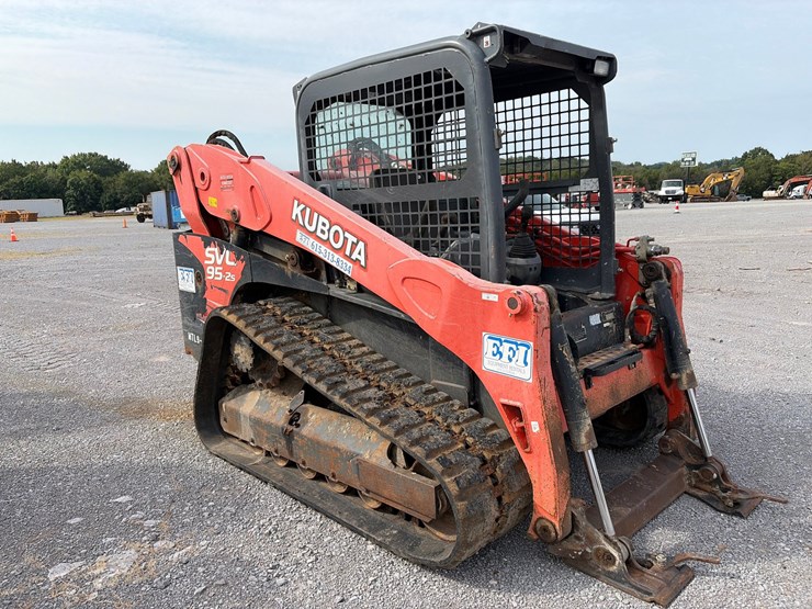 kubota-svl95-2s-image-10