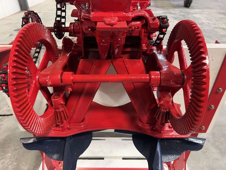 international-end-gate-seeder-image-21