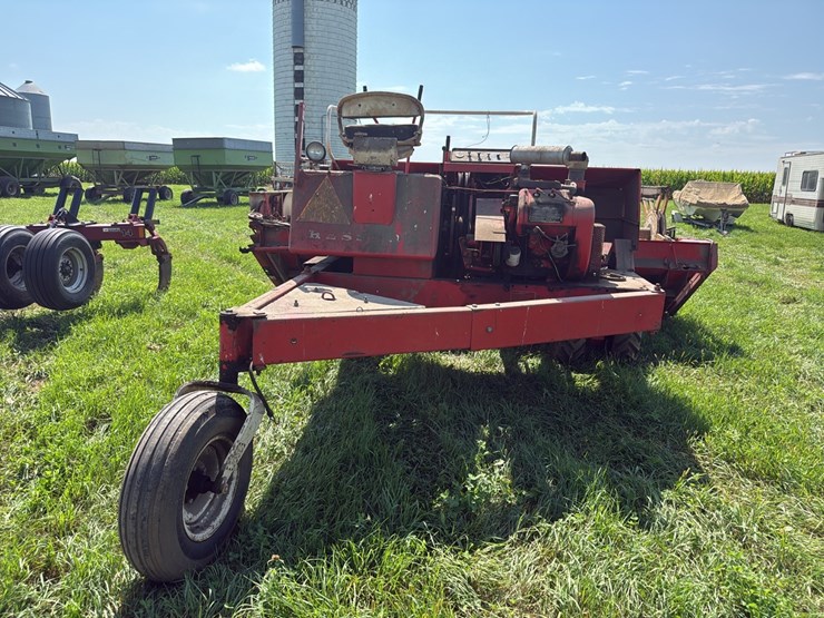 hesston-300-image-5