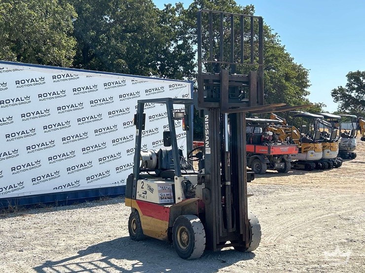 2000-nissan-pj01a18p-3,500lb.-lp-forklift-image-4