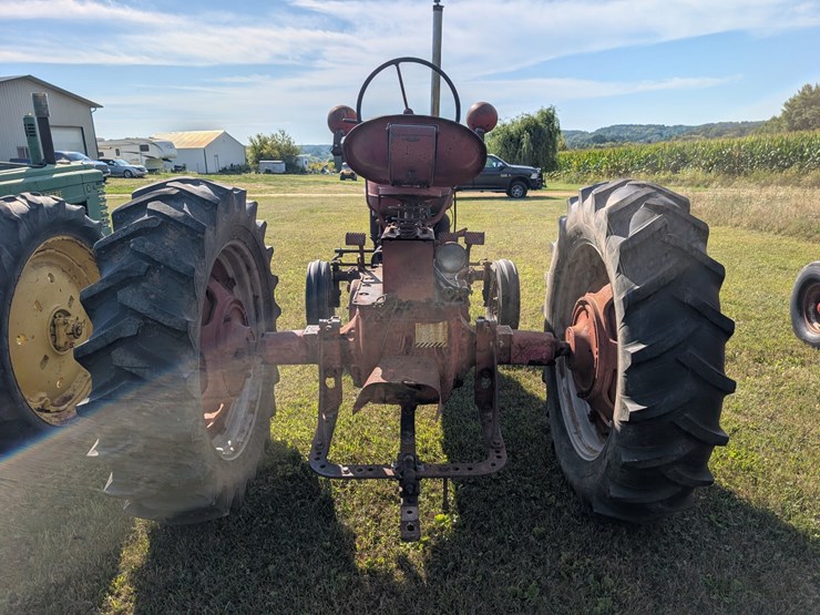 #119-•-farmall-md-image-3
