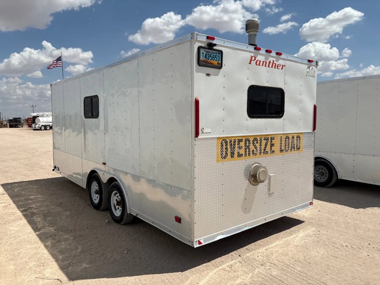 2013-middlebury-trailers-20’-x-100”-t/a-bumper-pull-doghouse-trailer-image-4
