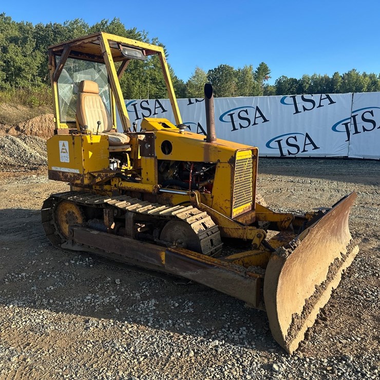 #61478 • Allis Chalmers 652 Dozer
