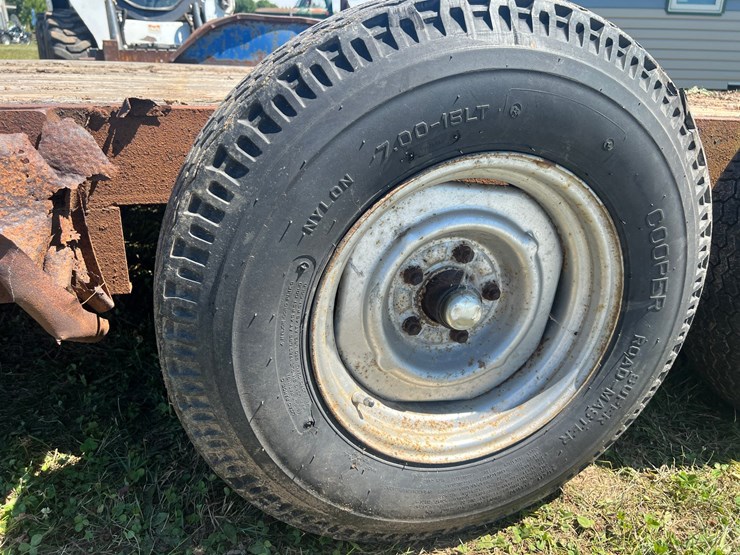 #5714-•-tandem-axle-trailer-image-12