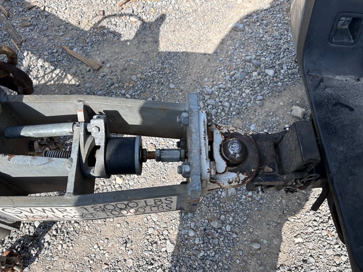 #212-•-2014-saub-pull-behind-service-trailer-image-12