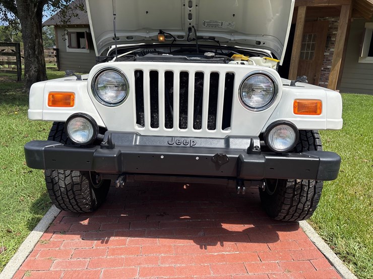 2002-jeep-wrangler-image-10