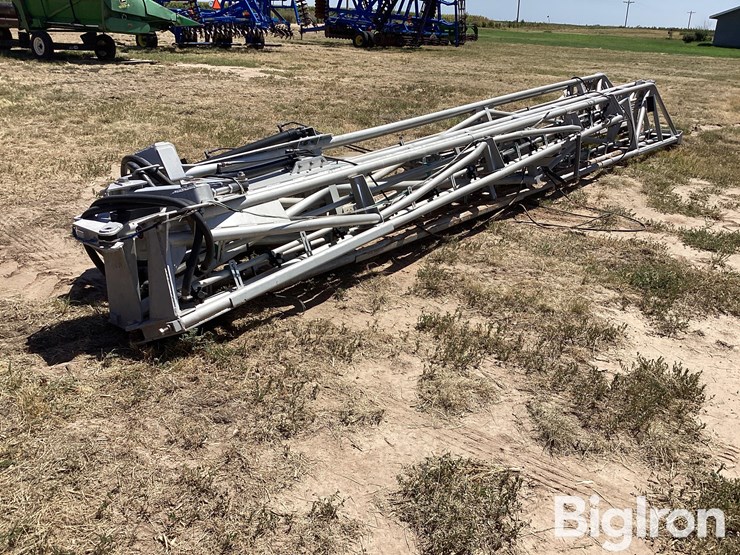 john-deere-120-image-3