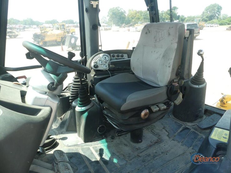 jcb-3cx-image-13