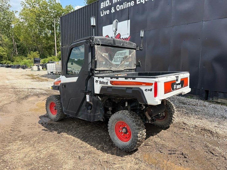 2022-bobcat-uv34-image-2
