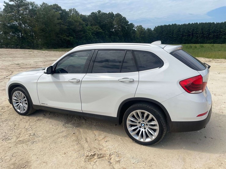 2014-bmw-x1-4-door-mpv-(177,538-miles)-image-2