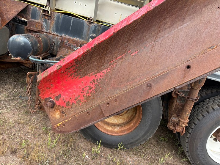 2018-western-star-4700sf-image-54