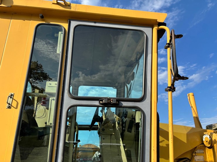 1999-caterpillar-163h-vhp-image-23