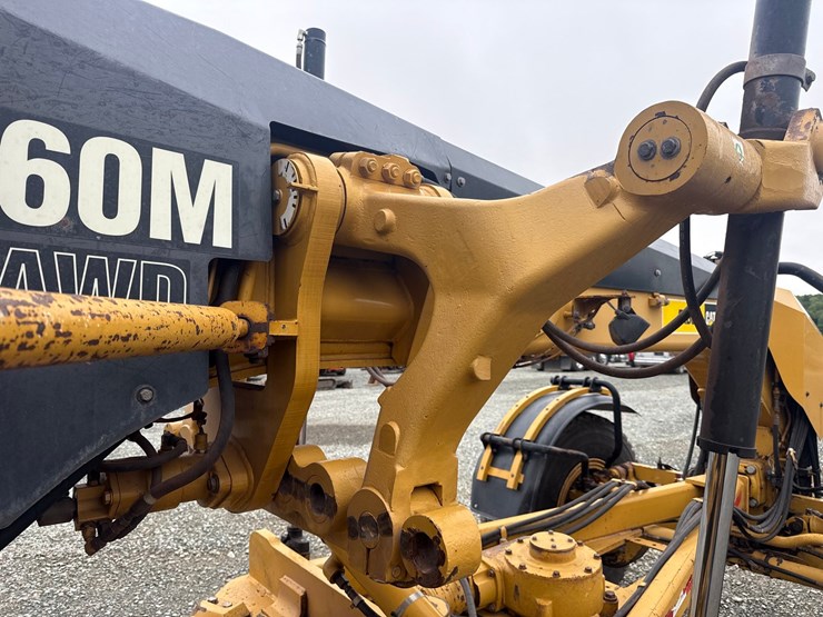 caterpillar-160m-awd-image-32