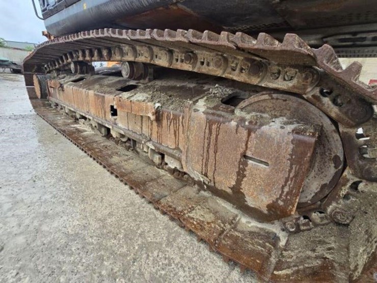 2012-hitachi-zx350-lc-image-22