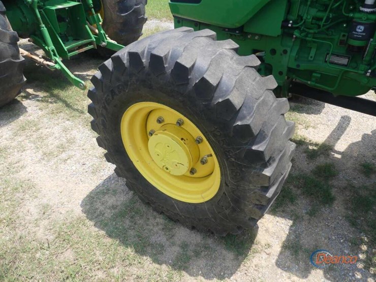 2021-john-deere-5045e-image-6