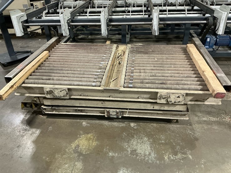 #165-•-haworth-scissor-lift-roller-conveyor-table-image-1