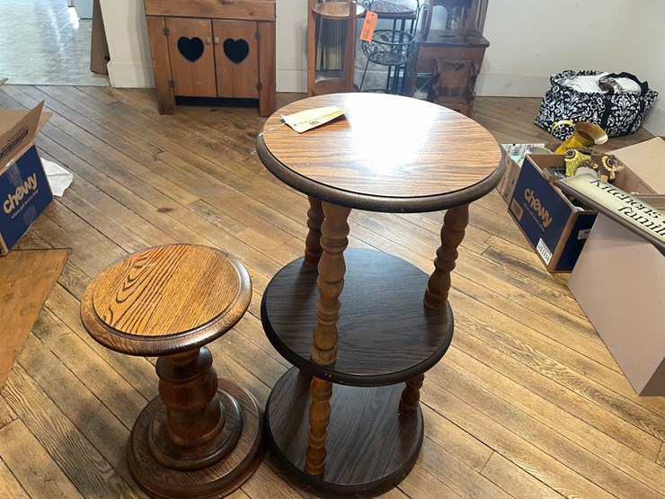 #6246-•-(2)-decorative-stands-image-4