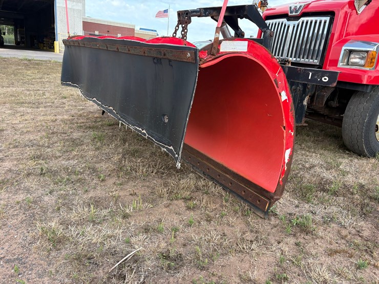 2018-western-star-4700sf-image-10