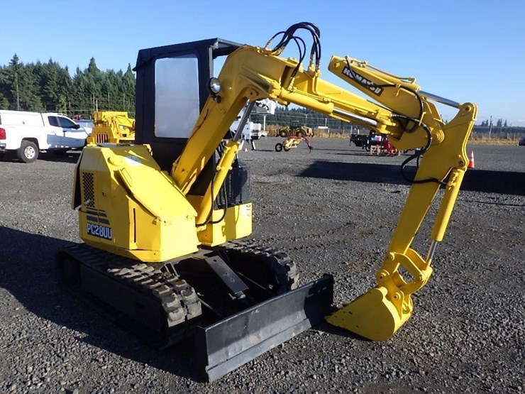 komatsu-pc28-image-7