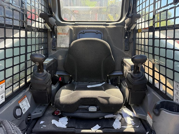 2023-bobcat-s740-image-18