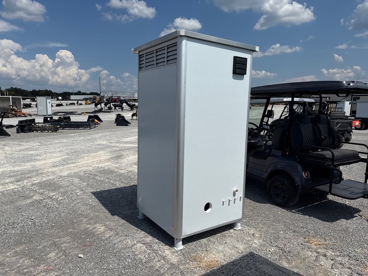 #185-•-portable-restroom-image-4