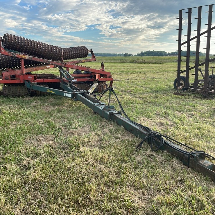 36' Brillion X-fold cultipacker