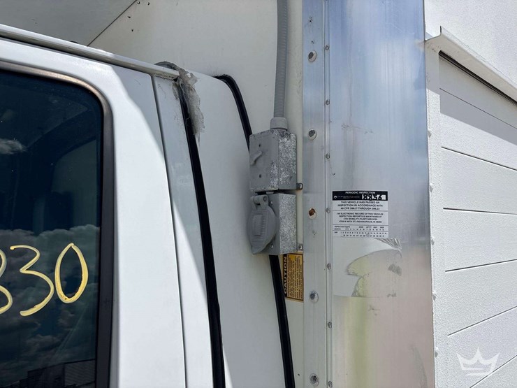2014-ford-e450-image-16