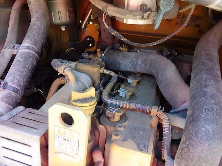 caterpillar-246d-image-17