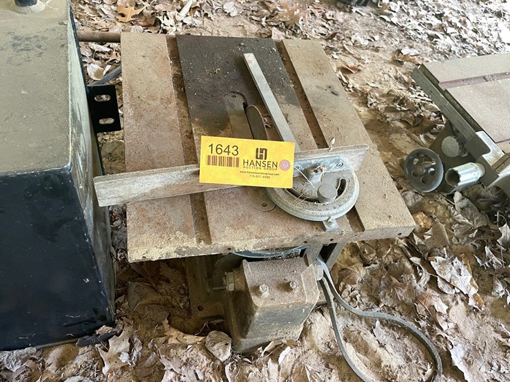 #1643-•-craftsman-vintage-belt-driven-table-saw-image-3
