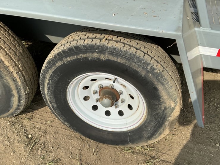 2015-john-deere-4045t-image-11